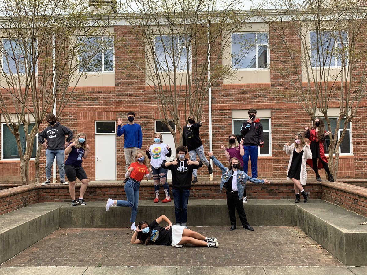 jamestowndrama's tweet photo. Congratulations JHS Theatre! Just named Region VHSL 4A runner up in the @VHSL_activities regional festival. Moving on to super regionals! Go team!! Special acting honors went to Kaci M. and Jared M. Hooray! @JamestownHigh @JHSPrin_WJCC @GangGreenJHS #weareWJCC #makefast https://t.co/TgseXvxLVj