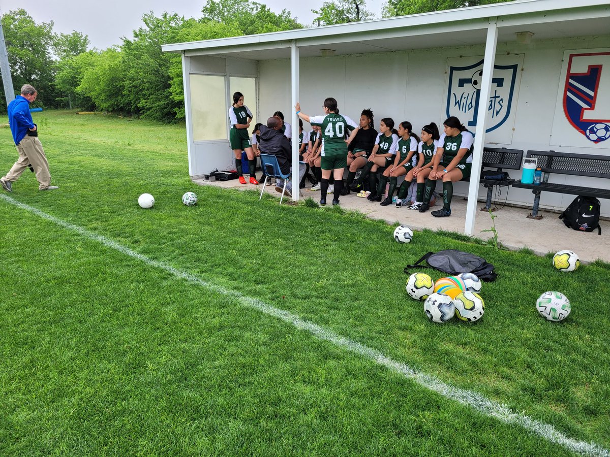 TempleHighWBB's tweet photo. First Middle School Soccer Game!!! Excited about the future. #Temcats https://t.co/JCsD5nE8Ji