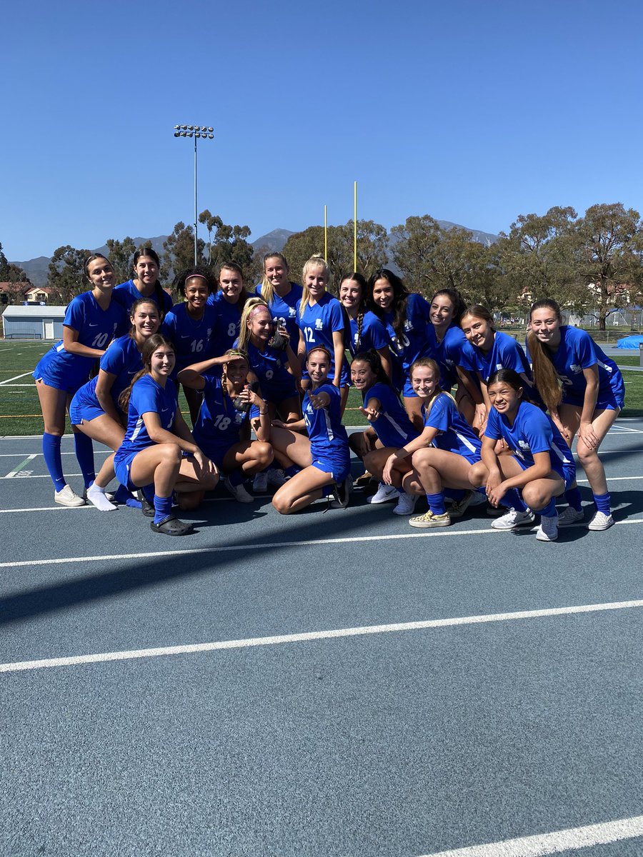 Girls <a href="/SMEagleSoccer/">SMCHSSoccer</a> playing host to JSerra today at 5:00! #SquadGoals