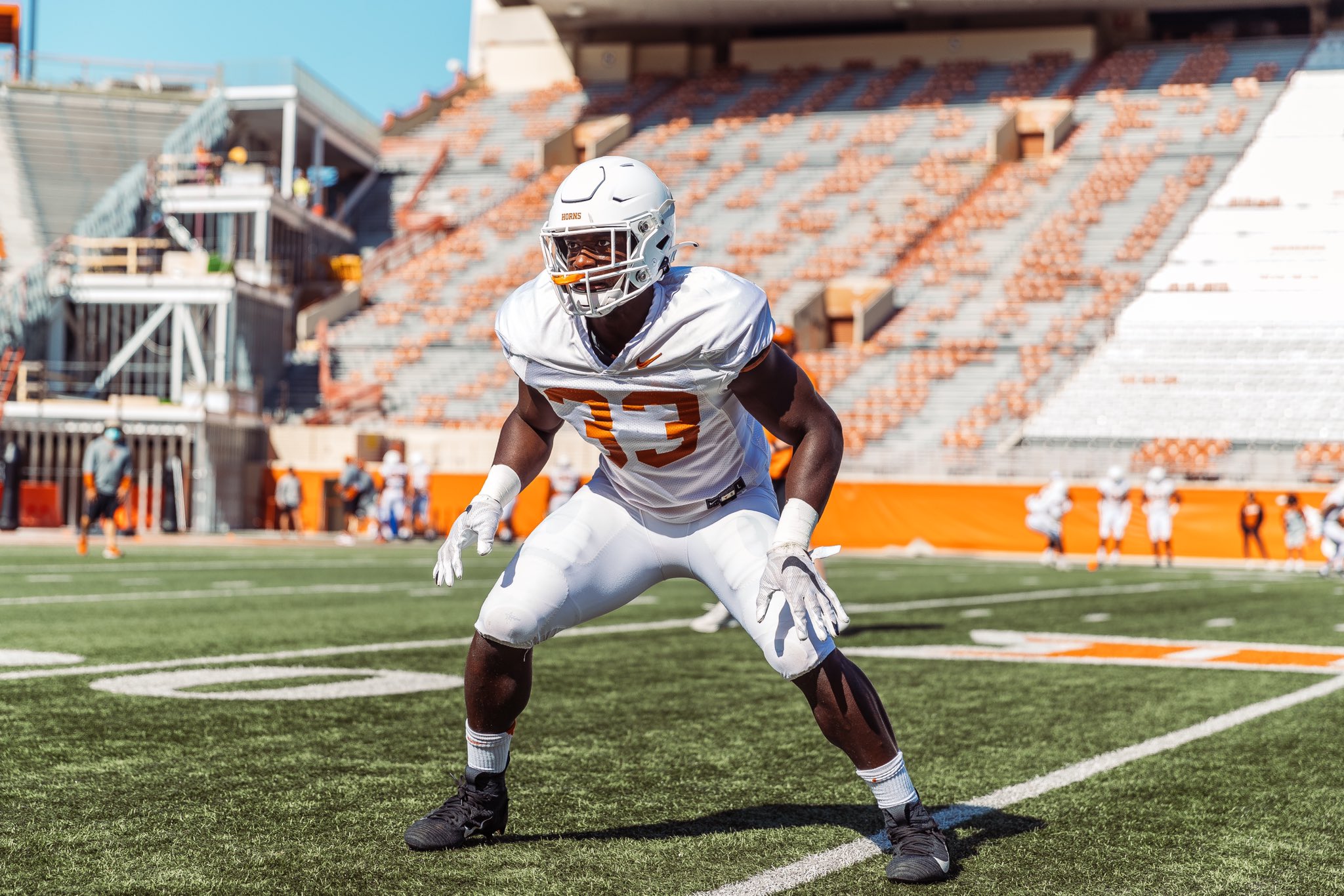 EzIZJ3PWEAEykvb?format=jpg&name=large