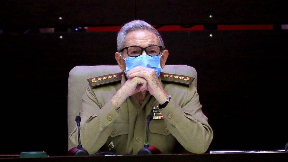 Raúl Castro steps down as Cuban Communist Party leader