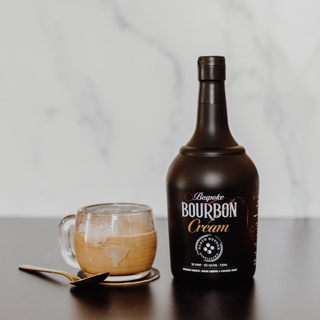 O2ODevelopment's tweet image. Whiskey &amp;amp; cream naturally go well together, and this #bourboncream combines hand finished #BlackButton Bourbon and local farm fresh New York State cream for a drink that delights. ow.ly/YYP750EqIzU