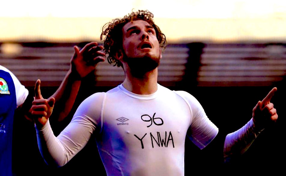 HAPPY BIRTHDAY TO THE MAIN MAN! 
<a href="/xJxck17/">Jack</a> top lad you bro, quality player to have also, shame you’re a Verstapen fan. 

One of our own!