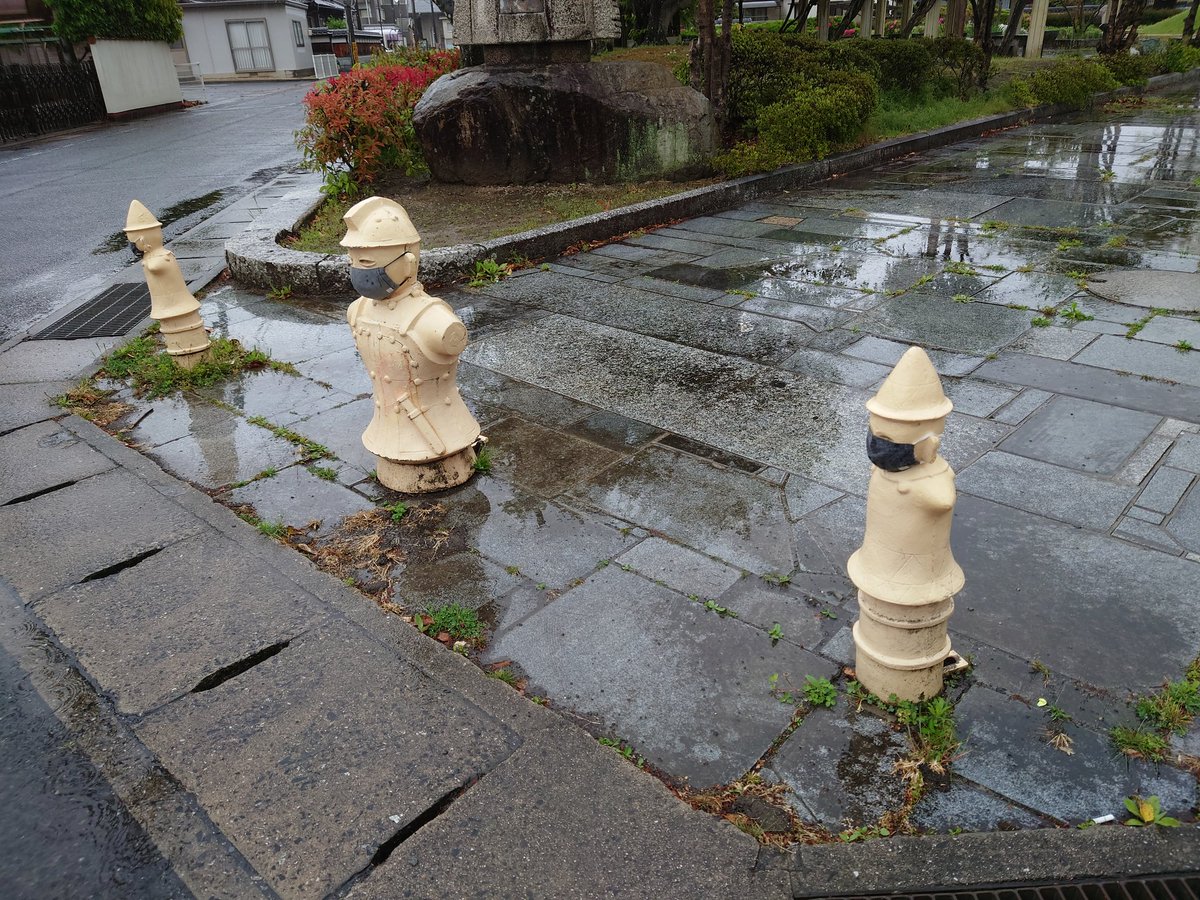 橋本 敬二 配水管清掃やってます 総社市は ハニワもマスク 総社デニムマスク