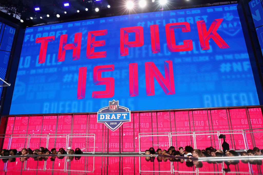 4thdownBills's tweet photo. DRAFT THREAD https://t.co/0FOmTEfQFE