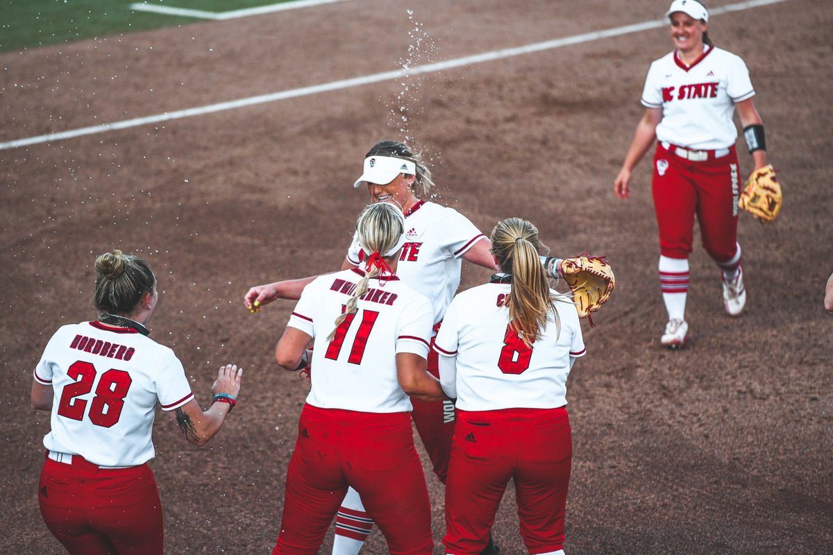 PackSoftball's tweet photo. just a kid from Louisiana. https://t.co/hMkAWPGwmh
