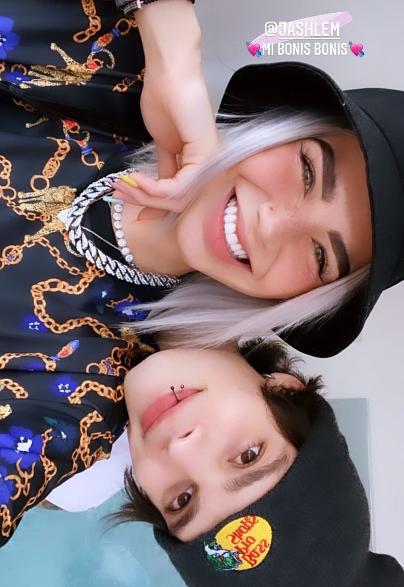 _lxzy_'s tweet photo. ♡ hay cosas que no cambian... y que nunca cambiarán... https://t.co/kZmipb5n2t