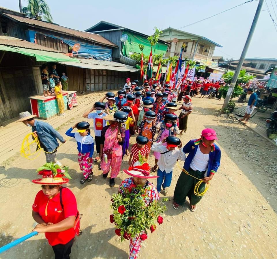 nslwin's tweet photo. Protest in Mogaung &amp; Hpa-Kant, Kachin State this morning.

#WhatsHappeningInMyanmar #Apr17Coup #MilkTeaAlliance https://t.co/tTjhO9YKG2