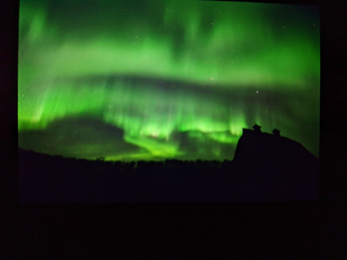 RathrBStrmChsng's tweet image. Some incredible movements just now at 2350 (utc-6) from east of Saskatoon, #Saskatchewan. @TweetAurora @TamithaSkov @AuroraNotify #backofcamera @spaceyliz