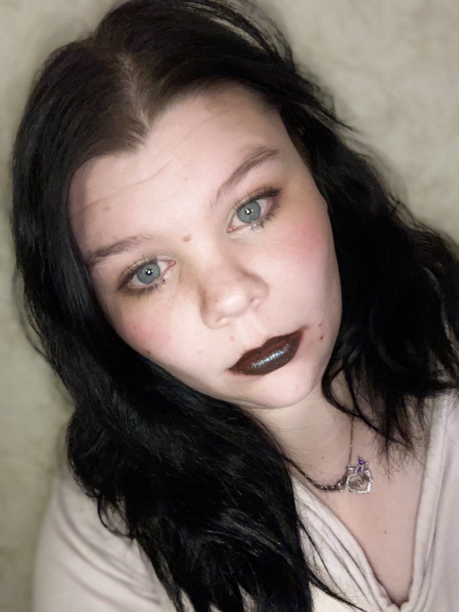 KatDutchess's tweet photo. @JeffreeStar love you so much hoping for a speedy recovery for you and Daniel. Used Orgy for eye look and Dominatrix liquid lip and Succulent gloss. ❤️❤️❤️❤️ https://t.co/4GQuwFBmcW