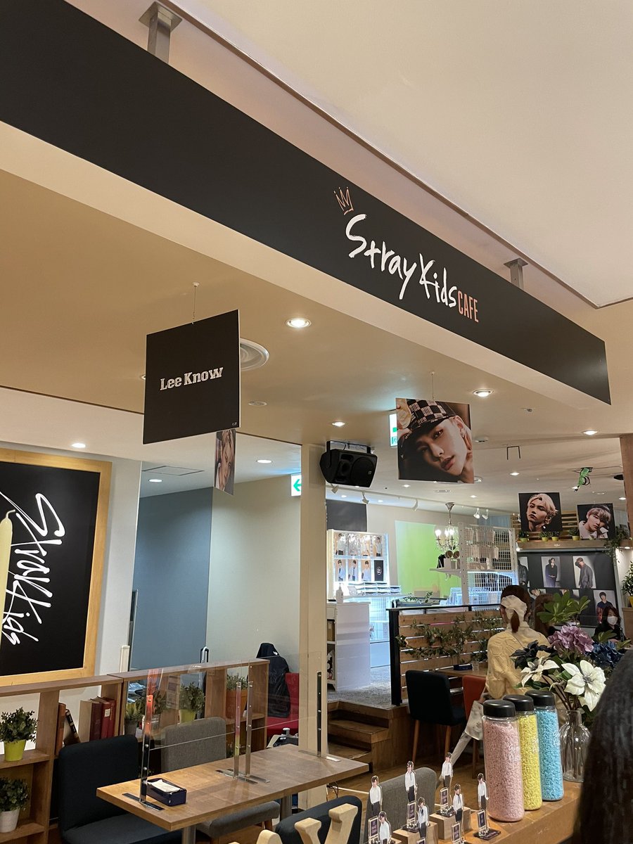 stayspedia_id's tweet photo. Suasana Stray Kids cafe di Jepang 🤩

@Stray_Kids #StrayKids  #스트레이키즈 #Stayspedia 🦊 ©️stay20060606 skz0320hj https://t.co/2AoXo4Cq8D