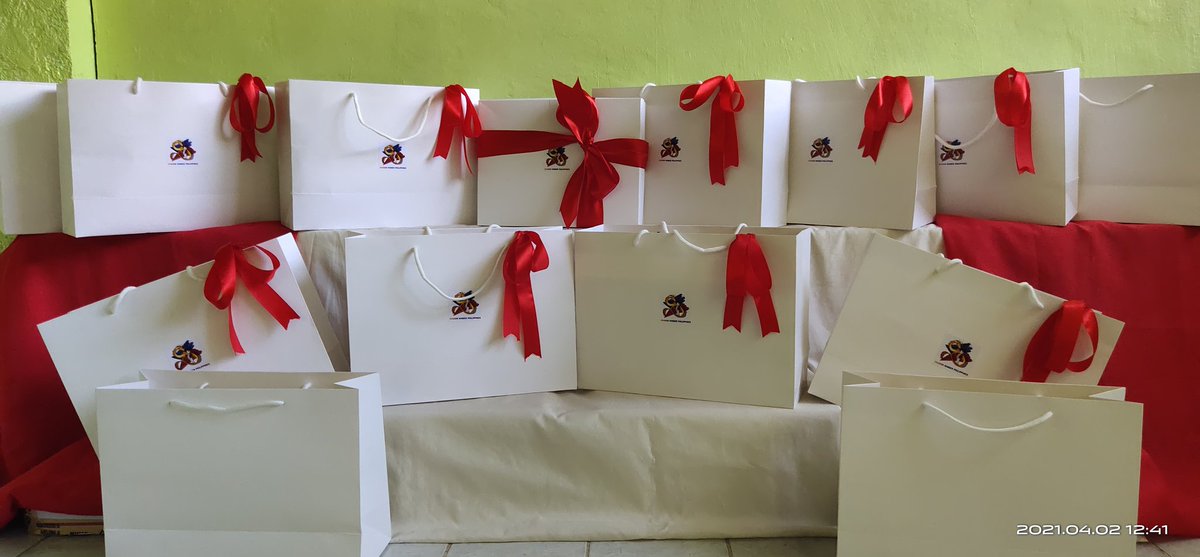 DragonMingErPH's tweet photo. Part 3 - Box of love 🥰

To PH MingEr who sent their gifts, thank you so much 💖

I know something shocked us, we apologize for our shortcomings. But you all are still supportive. Thank you, really 🥰

HBD​ SAINTSUP 
#มุมุเซ้นยี่ฉิบฉามขวบ https://t.co/S19moKCjte