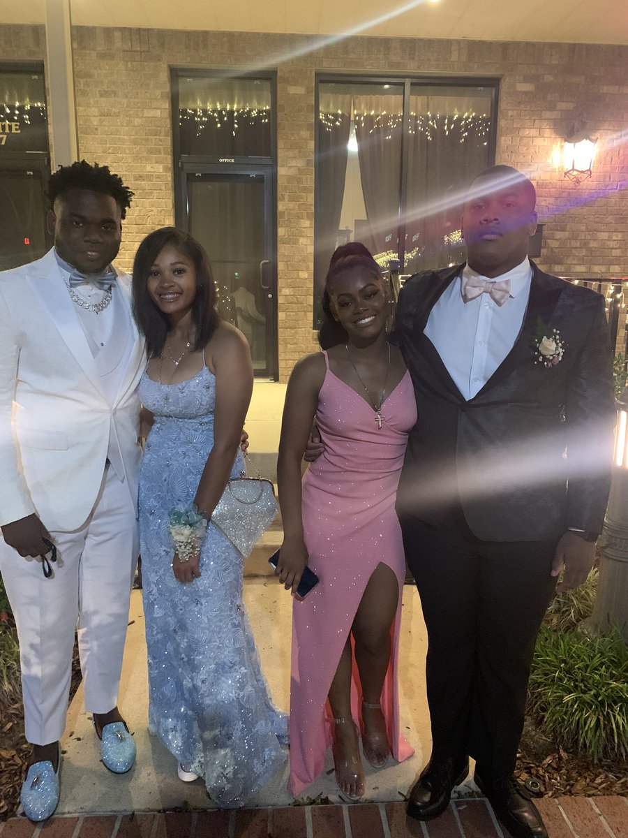 Jr/Sr Prom. <a href="/Jthom1102/">Jalen thomas</a>