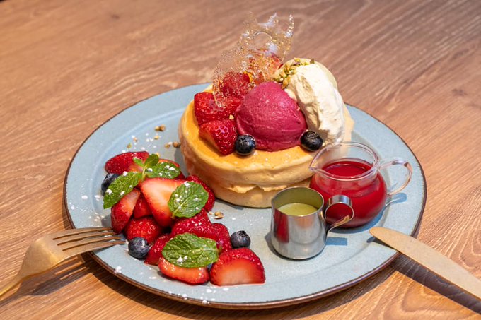 新宿 限定パンケーキ食べたい カフェクルゼの クルゼスペシャル 21日まで販売 小田急百貨店 新宿店限定 西新宿love Walker