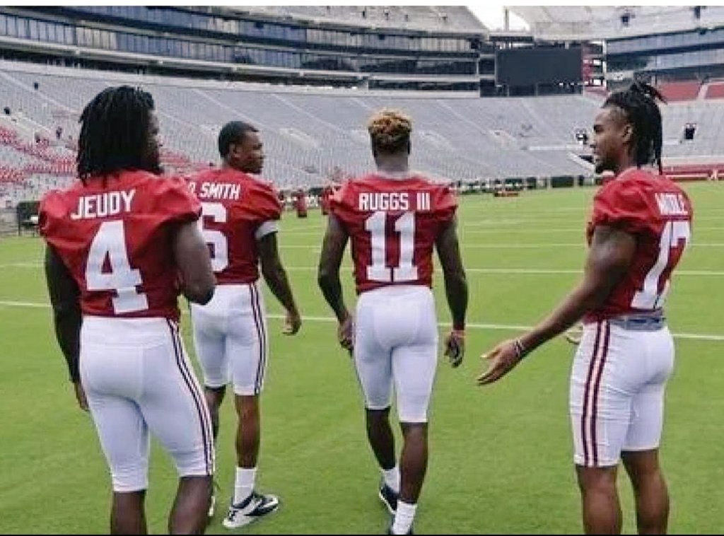 Roll Tide #18™ 🐘 tweet media