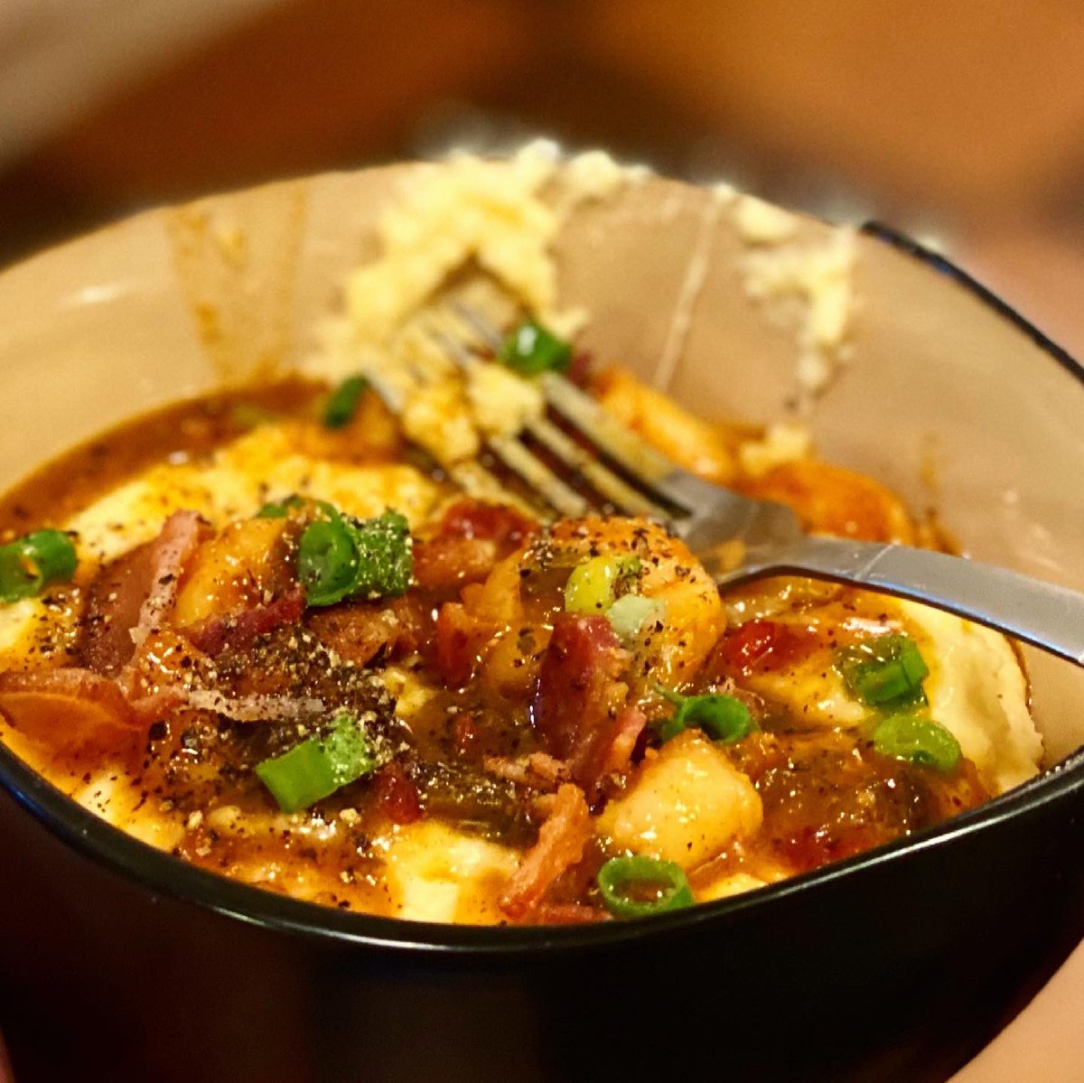 #Mango shrimp and grits! <a href="/GaylasGrits/">Gayla's Grits</a> #getyourglazeon #shrimp #shrimpandgrits