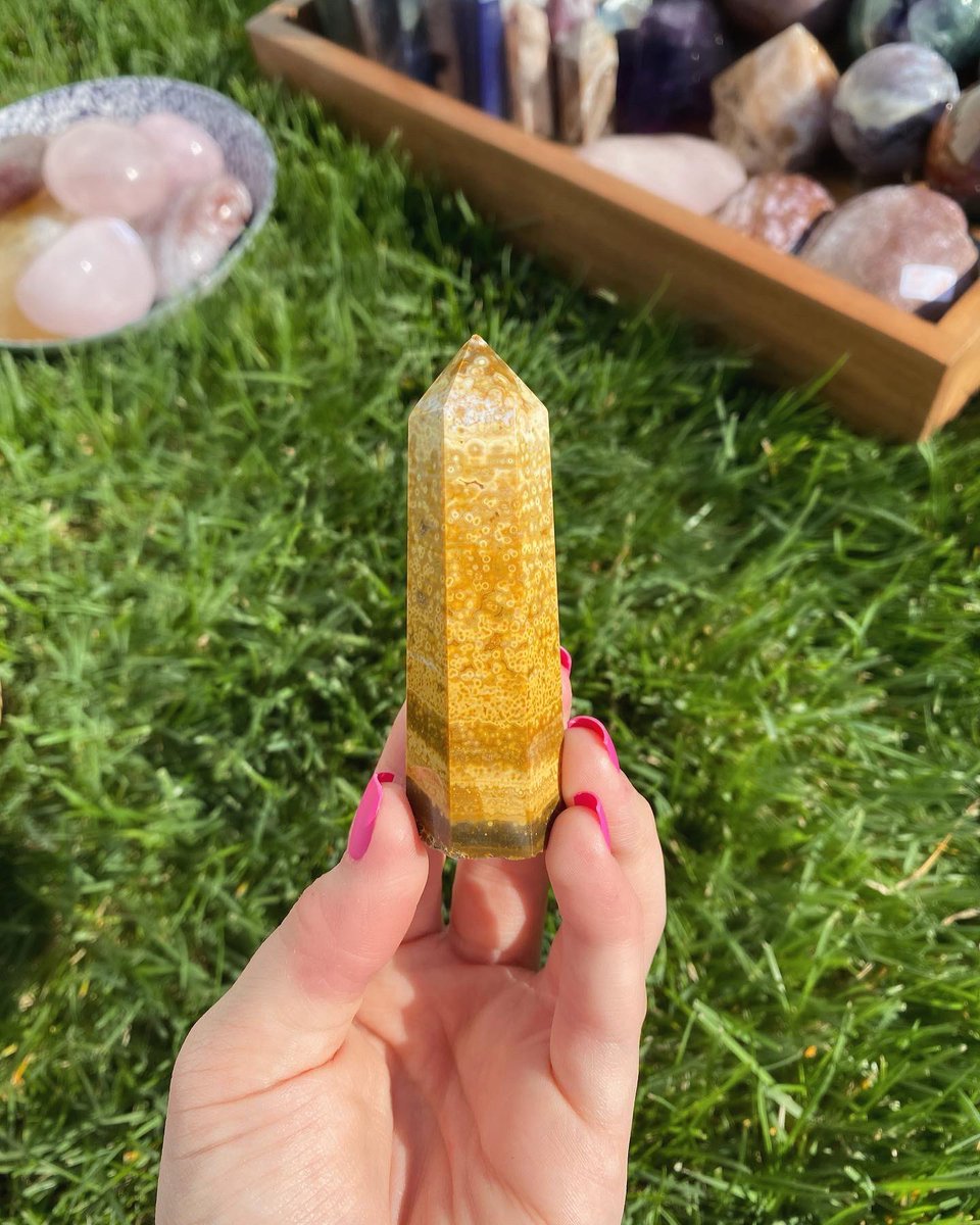 riverofdruzy's tweet photo. some of the crystals currently available in my shop! 🧡

depop: @riverofdruzy 
Instagram: @riverofdruzy 

#crystals #crystal #crystalshop #smallbusiness #smallbusinessowner #smallbusinesssupport #mexicanagate #oceanjasper #rubyinfuchsite https://t.co/dj5tsgq628