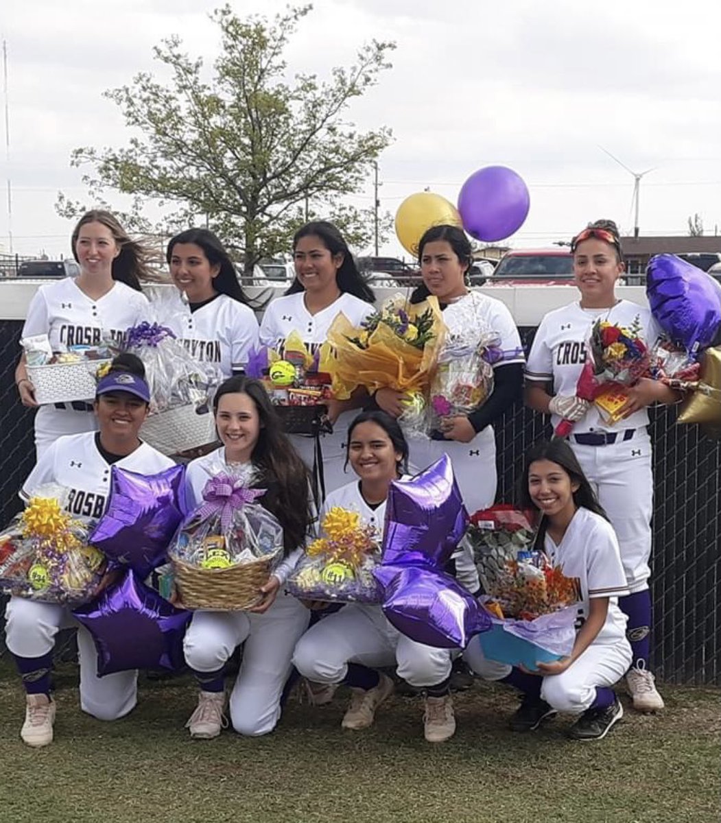 DavRodriguez96's tweet photo. Congratulations Seniors! Thank you for your leadership. https://t.co/XH2ieehHe2