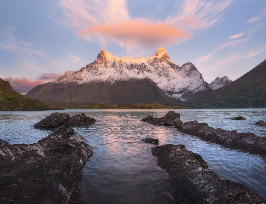 couplesmap's tweet image. Fortress – Torres del Paine – [OC] [1920×1472] #Nature, EarthPorn