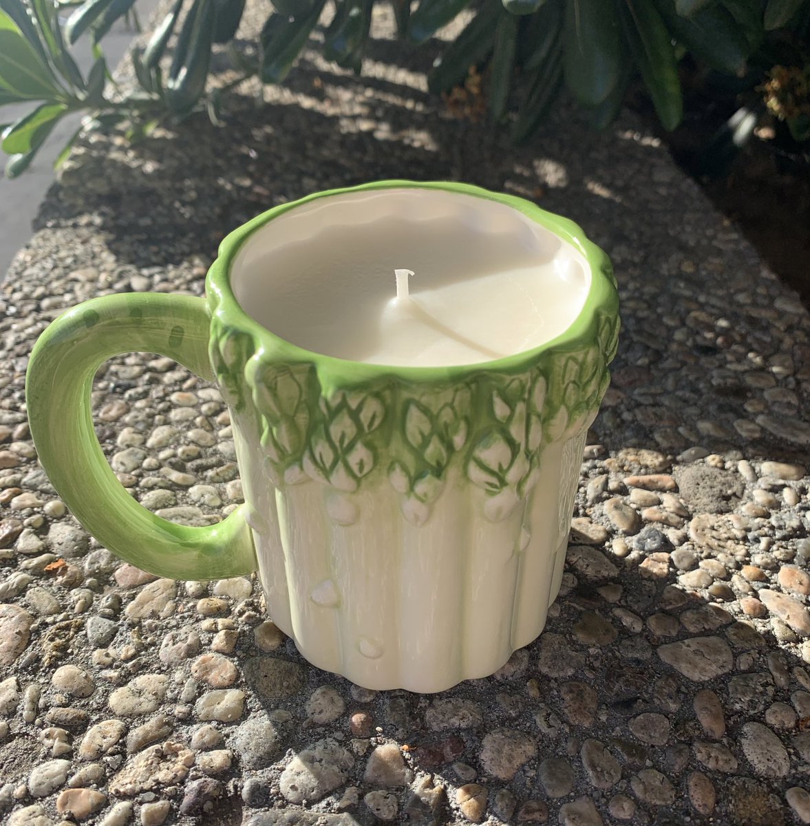 afternoonbows's tweet photo. ✨Shop small this Saturday✨ Yummy scents in cute vessels- pick your vibe today🌈https://t.co/9uQzyd6Us7 https://t.co/21iHei1UwW