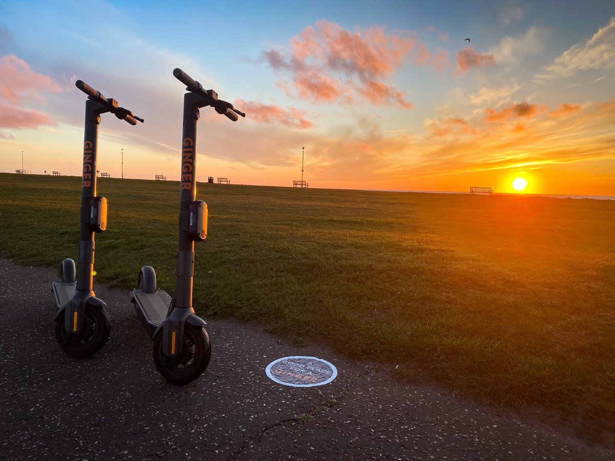 Sun rising on what promises to be another beautiful weekend to be in #GreatYarmouth 🌞☕️🏖

@greatyarmouthbc @LetsGoGinger #switchtoscoot #norfolk #sunrise #gorleston