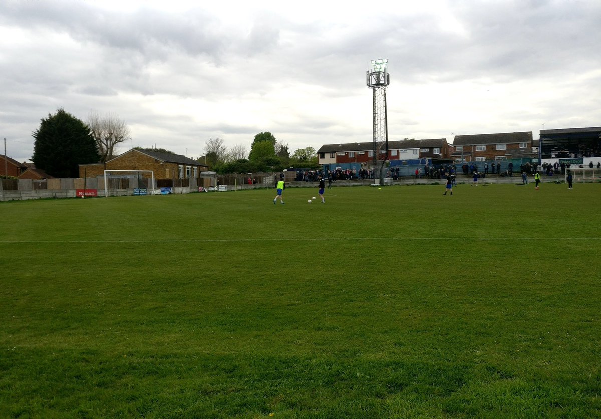 weird_earlobes's tweet photo. Four years ago @AveleyFC were saying farewell to Mill Field. So many hours of joy and misery invested in that stadium. So many memories.
#alwaysaMiller #Millers #COYM https://t.co/DauXEv9P1P