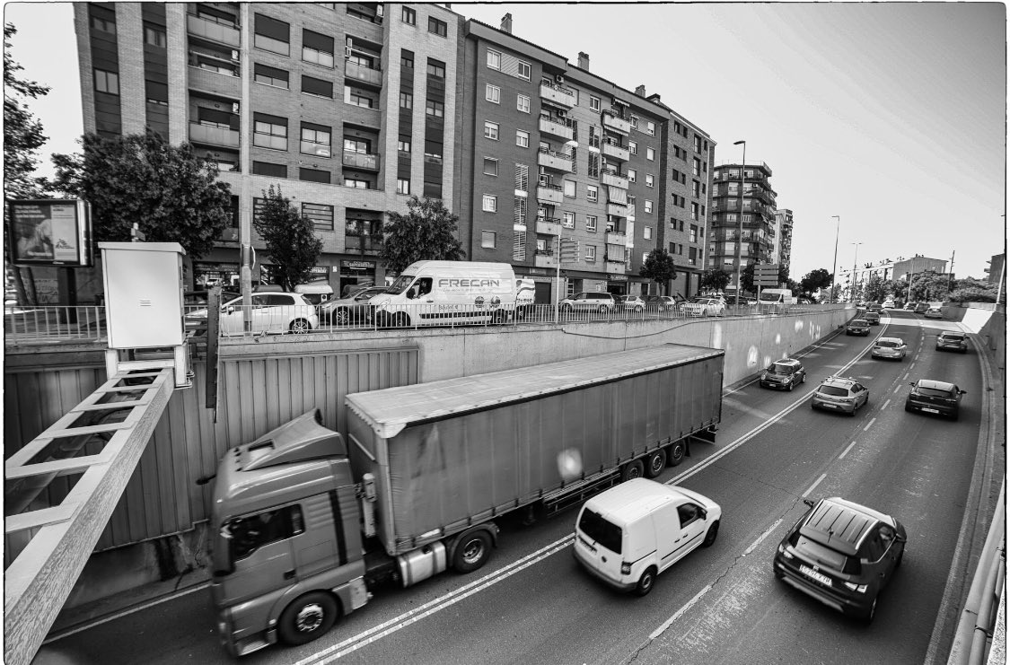 El debat trànsit i mobilitat vs qualitat de vida dels veïns/es, les excuses de l’interès general vs el particular... no tenen cap sentit quan parlem de fer CIUTATS més sostenibles, pacificades i saludables. La sostenibilitat no va per barris! 
#GranViaSbd #Sabadell