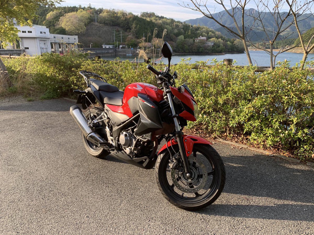 しもちゃん 津風呂ダムにて Cb250f ホンダバイク ホンダ バイク 赤いバイク 250cc 単気筒 単気筒エンジン 津風呂ダム 津風呂湖 奈良 奈良県 吉野 ダム しもちゃん 津風呂ダムにて Cb250f ホンダバイク ホンダ バイク 赤いバイク 250cc 単気筒 単気筒エンジン 津風呂ダム 津風呂湖 奈良 奈良県 吉野 ダム