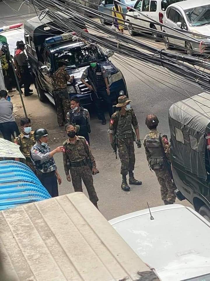 Junta forces have been searching residential wards since early morning on Apr. 17 in Yangon’s Sanchaung, Ahlone, Kamayut and Mayangone townships. Some people were beaten and detained, witnesses said. Vehicle searches have also been conducted. (Photo: CJ) #WhatsHappeningInMyanmar