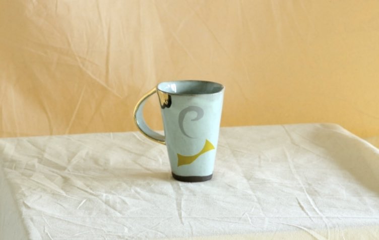 zebedee007's tweet photo. Quite quite simply the most beautiful mug I have ever seen. From the Sister range by #studioashby #interiors #designinspiration https://t.co/8LDabHBLoO