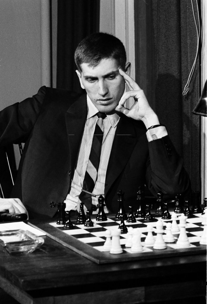 Olimpiu Di Luppi on X: Bobby Fischer took part in the 1965 Capablanca  Memorial by playing via telex from the Marshall Chess Club in New York. His  moves were relayed in Havana