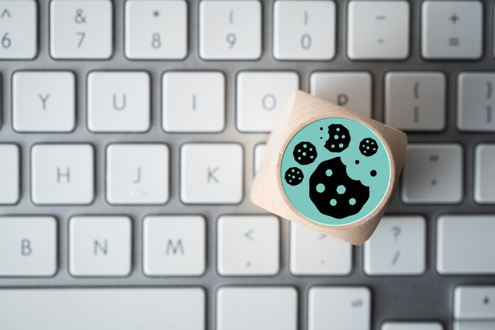 Delphin_B's tweet photo. Check out my latest article: Les cookies walls en réponse à la RGPD, un choix risqué ?  https://t.co/W43BnG0CKZ via @LinkedIn https://t.co/gACx0Rj7gO