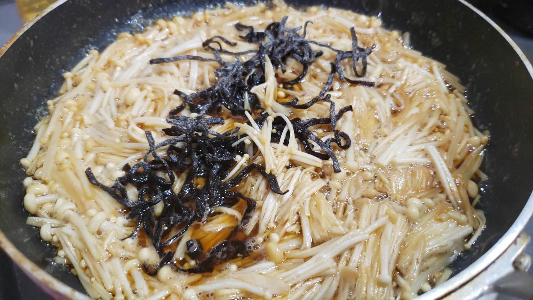 ごはんがすすみそう！とっても簡単に作れる「なめたけ」のレシピ！