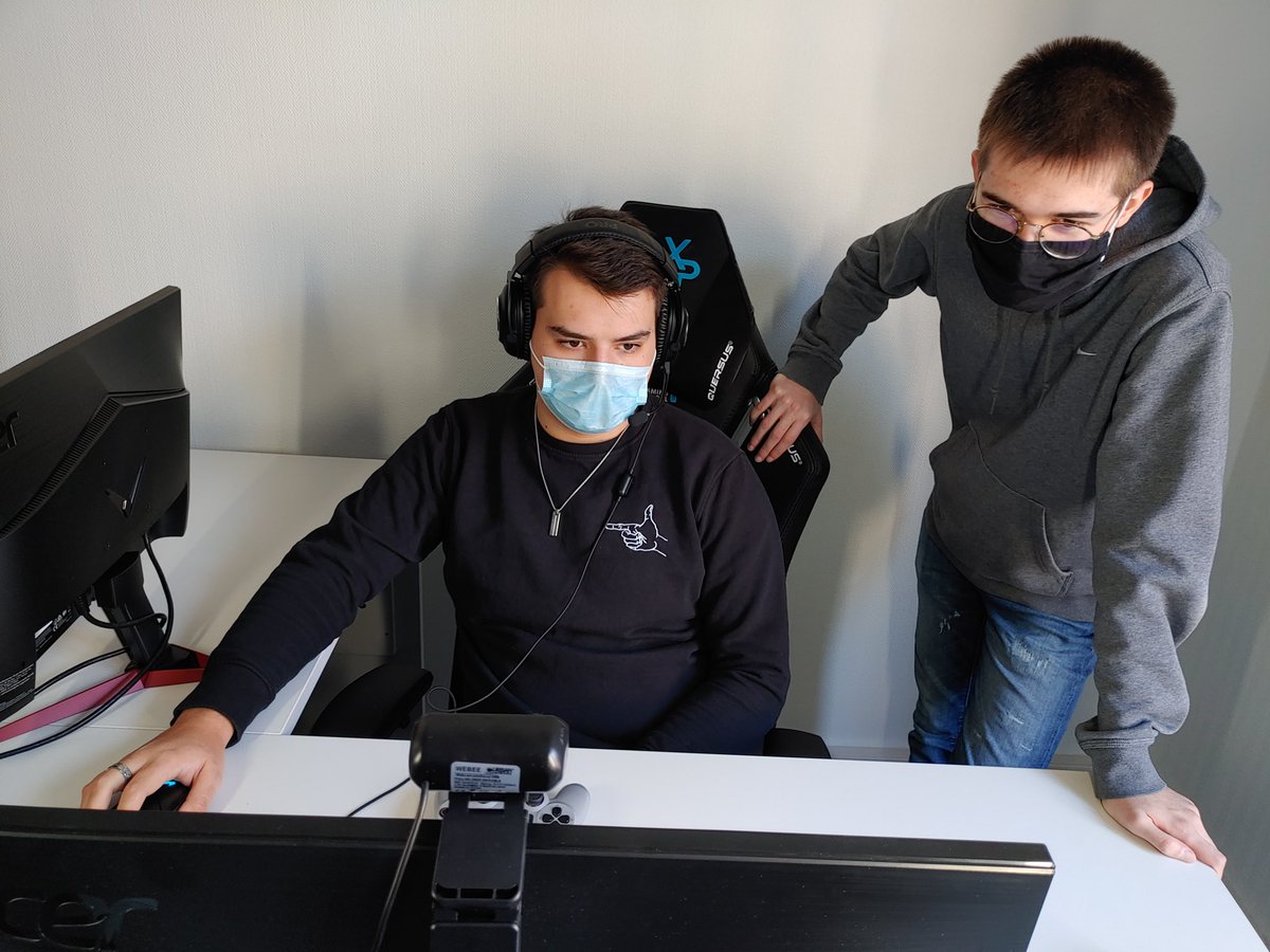 #RolandGarros eSeries by BNP Paribas 2021, c’est aujourd’hui sur le campus de #Strasbourg ! Florian et Lucas, étudiants XP et organisateurs de l’étape de qualification vous préparent un après-midi captivant 🤗
Rdv à 14h ici 👉 twitch.tv/xpschool