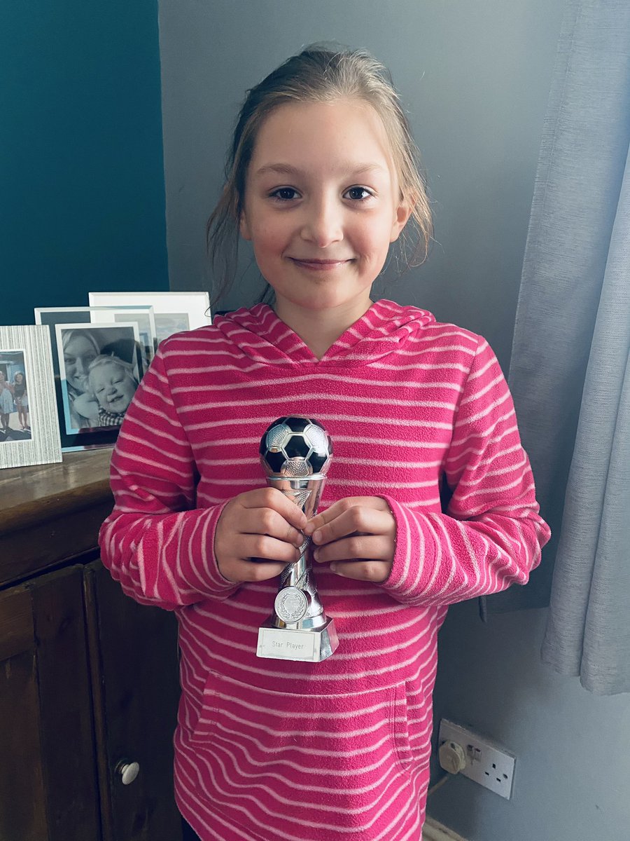 missLpagey's tweet photo. Second week at football, first match, only went and got star player didn’t she #Grassroots #Bowie #MawsleyFC https://t.co/dBsTVraB2J