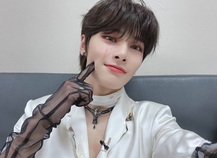 louvseung's tweet photo. bno ya no me resistía mas https://t.co/esIrzjN6PJ