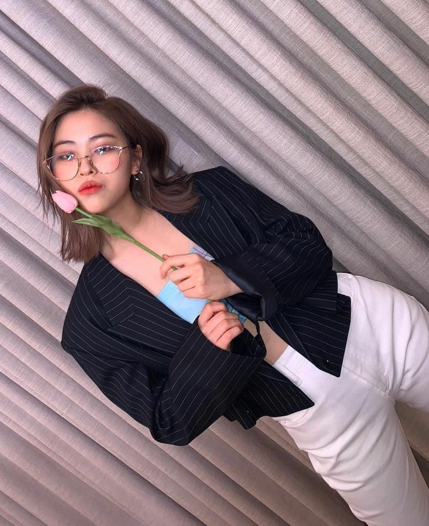 girlgroupspics's tweet photo. itzy ; ryujin https://t.co/XYOw1ZK9XR