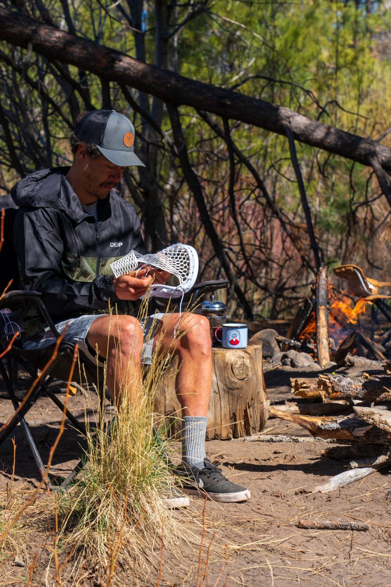It doesn’t get much better than morning coffee and stringing by the campfire ☕️ 

Get a Powell Lacrosse mug like <a href="/BDAdams_8/">Brent Adams</a> and the CLNC Sports crew for your next adventure. #explorethefield 

powelllacrosse.com/product/the-da…