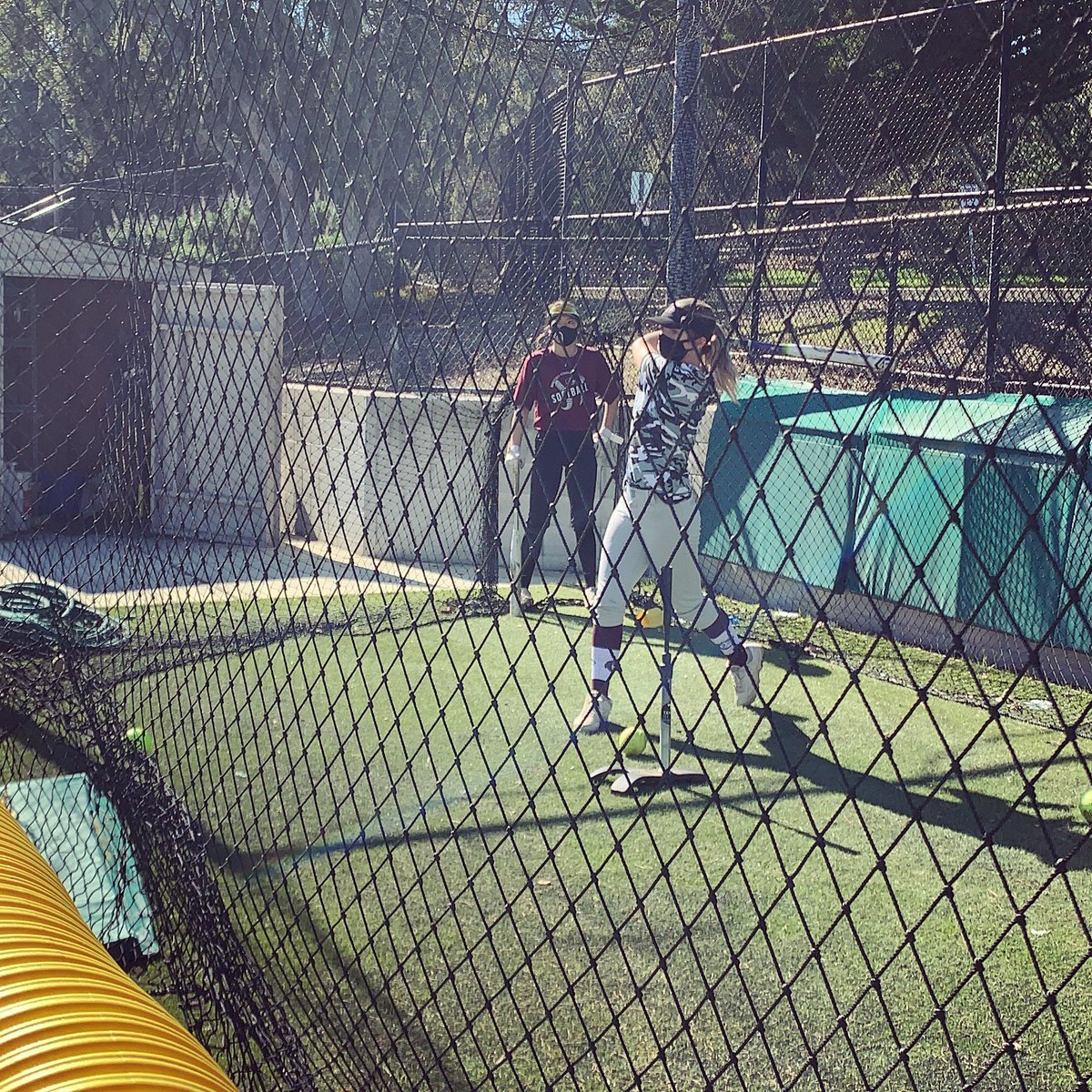 _MPCAthletics's tweet image. Softball kicked it off with a 9-run 1st in their 13-0 victory over Cabrillo 🥎🔥For the safety of all those involved, games have been cancelled today and the Lobos will be back at it next week 🐺 #mpclobos #softball #hittingmachine