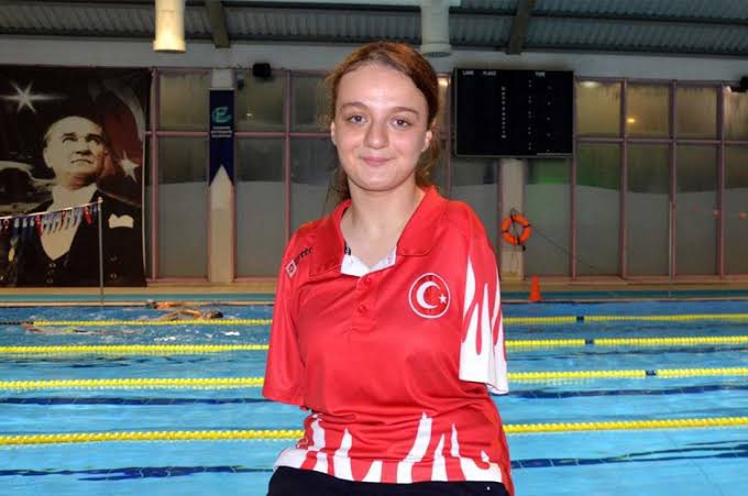 İtalya’da gerçekleştirilen 2021 World Para Swimming yarışlarında 50 metre sırt üstü Olimpiyat ve Avrupa Şampiyonası’nda 1. olan sporcumuz Sümeyye Boyacı’ya gönül dolusu tebrikler. 👏🏼