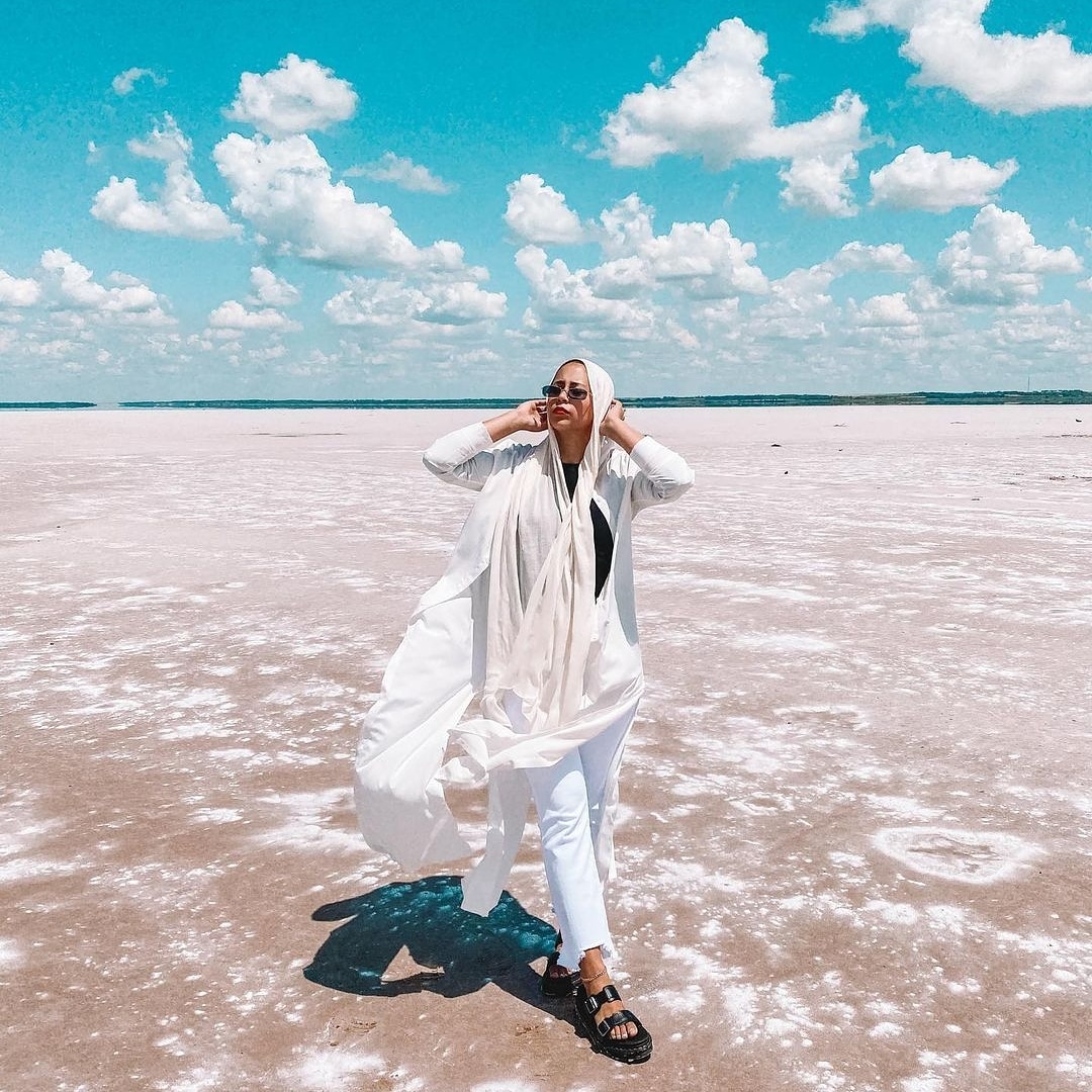 halalweekly's tweet photo. "Head in the clouds! ☁️" Great Salt Plains State Park is located in Oklahoma!
📸 : @samanthaiman
Repost from @visittheusa via IG
#halalfood #halaltourism #halaltravel #muslimtravelers #hijabtravel #halalspa #halalhotel #halalresort #muslimahtraveller #hijabitraveller https://t.co/D4MjZqxepT