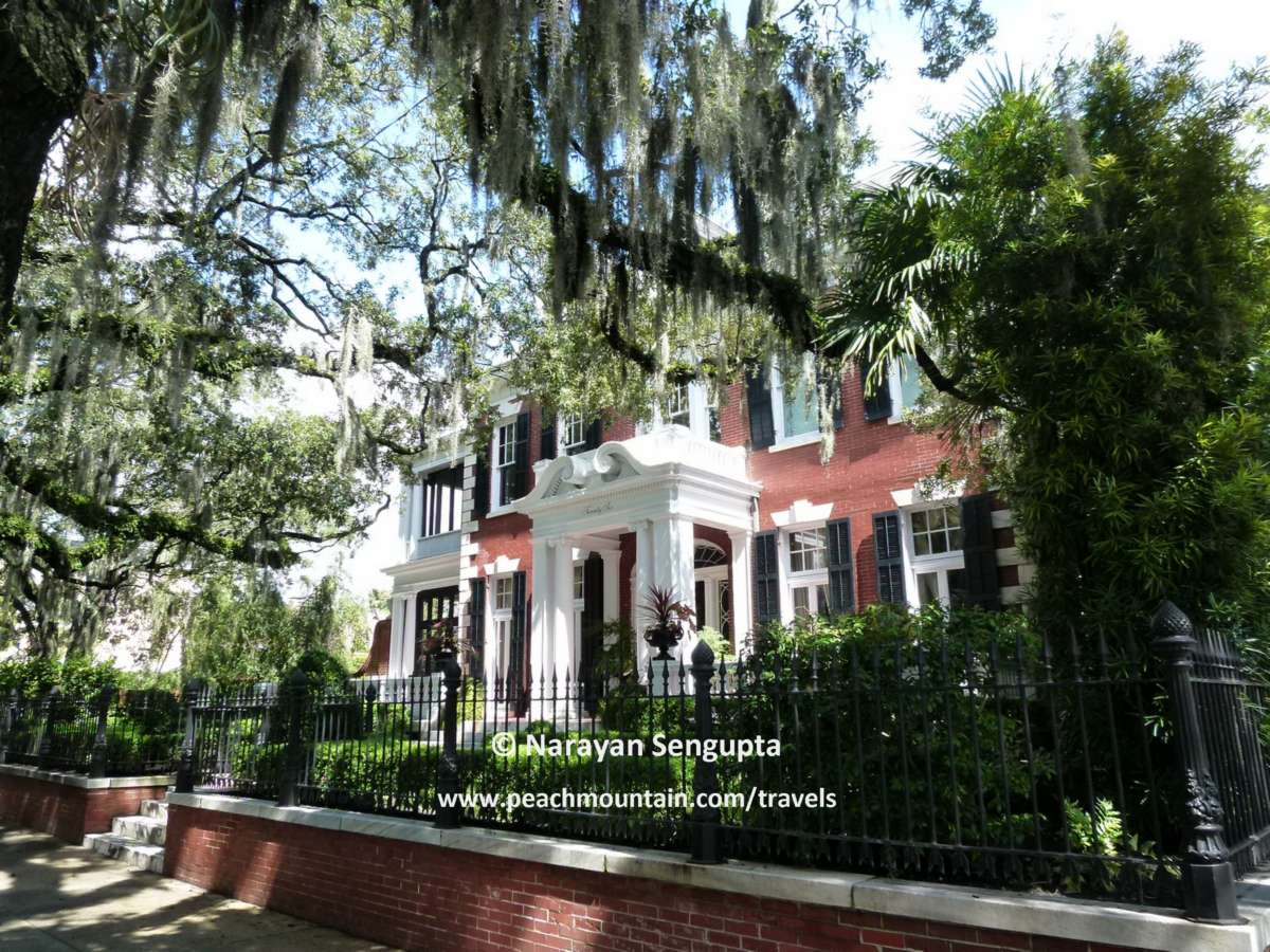 Savannah - 9/ Georgia's oldest city is charmingly framed by green. Those responsible for preserving the city's character have done an amazing job!