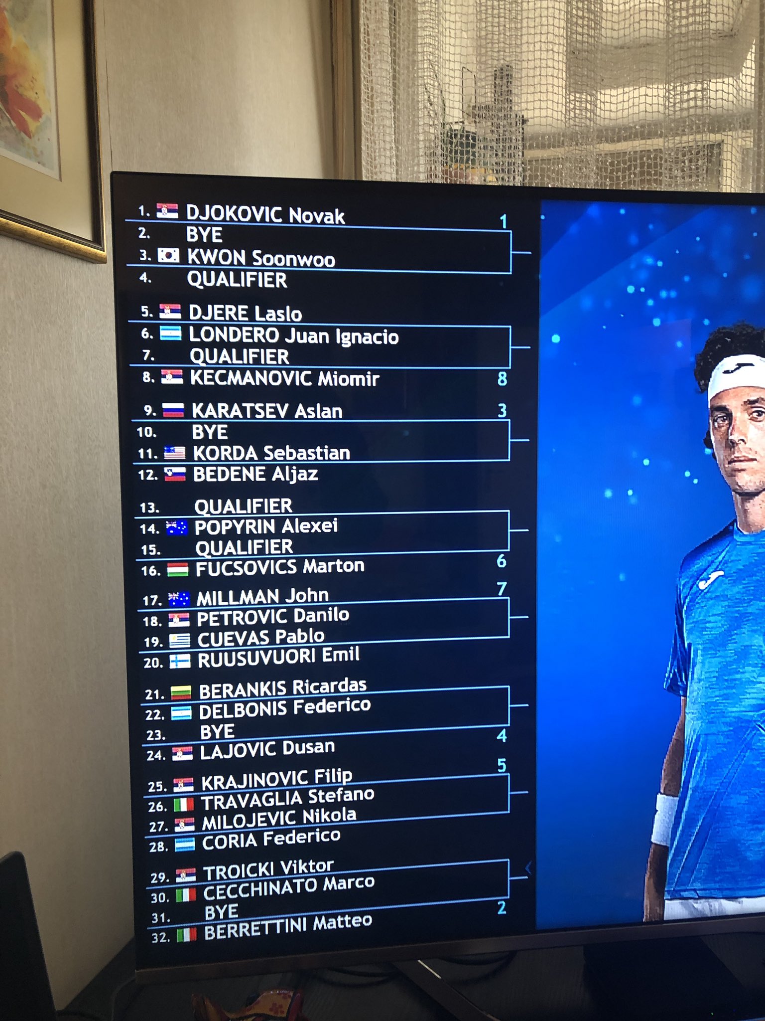 EzLRm_MUUAA5rd_?format=jpg&name=large