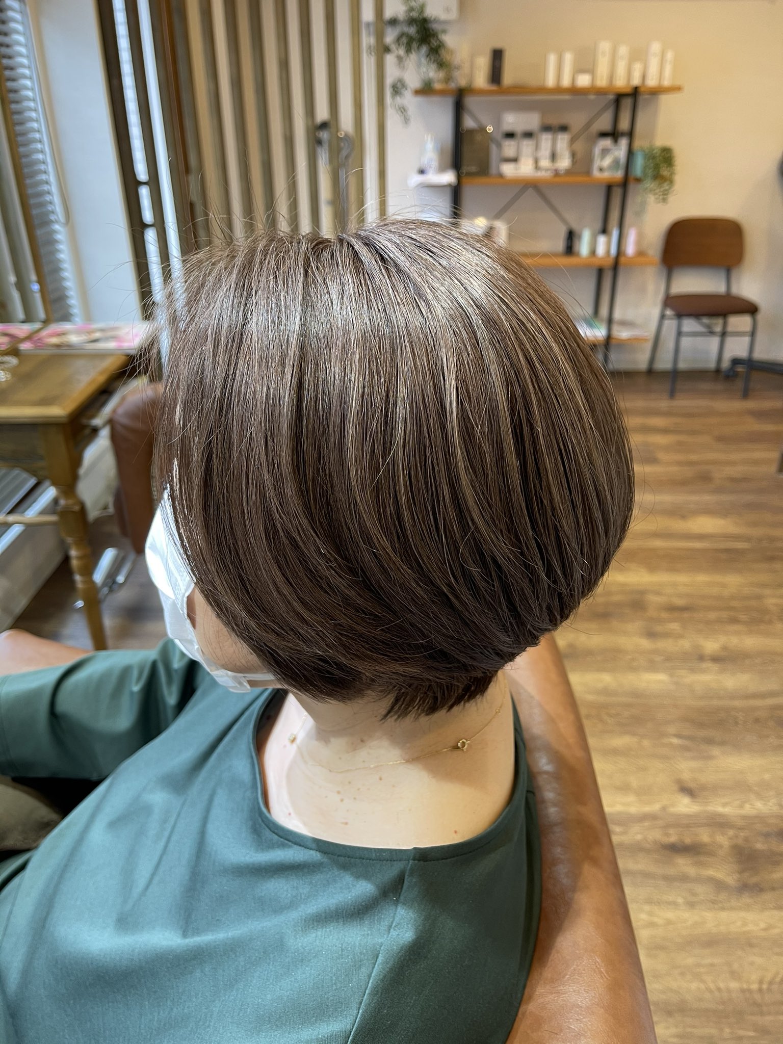 Lotta Hair Spa 札幌円山美容室 白髪をもっと楽しみましょう ミルクティーベージュベースにハイライト ローライトでコントラストを 白髪染めを使わない白髪染め 明るい白髪染め 白髪染めハイライト 育てるハイライト T Co Zgkwq9n2dw