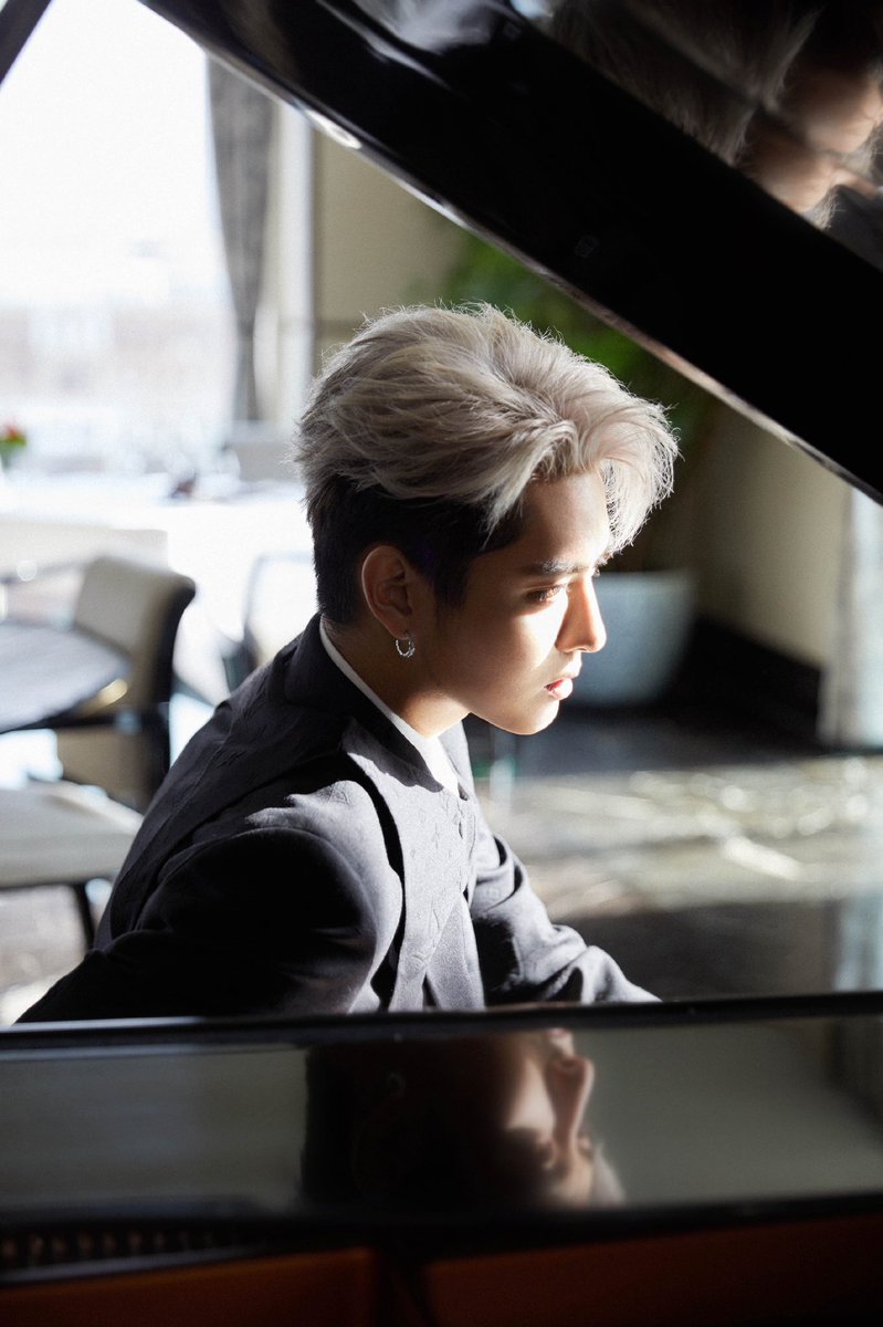 niinii00661's tweet photo. อิเหี้ยๆๆๆ ไม่ไหว หล่อไป!! 🥺💖
#PorscheRacerKrisWu
#KrisWuPorscheNight
#KrisWu #WuYiFan #吴亦凡 #kriswutesting https://t.co/pqVWHSqAje