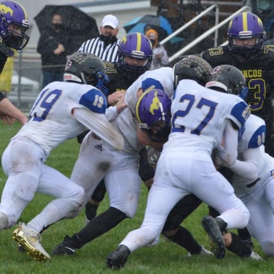 DuPecRivermen's tweet photo. Rise and shine - it’s game day!

⚓️ vs @E/PC Wildcatz
⏰ 11:00am 
📍 Rockford Auburn High School
📻 92.1 and https://t.co/m4y12vbnnL
💻 https://t.co/eBIr2Uieh5 and NFHS

#BurnTheShips
#GET6 https://t.co/XkTupzBTQt