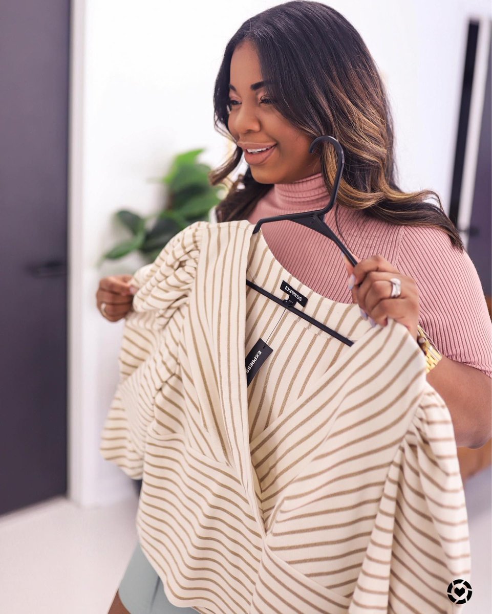 RuckerRoots's tweet image. Healthy hair is definitely in this season! 🌸

This beauty used our 4 Step Natural Smoothing System to get this look. Shop the full set today!

📷 @akcessme

#AKCESSME #blogwithstyle #ootd #stylefashion #naturalhair #healthyhair #ruckerroots #Hairgrowth #dreamhair