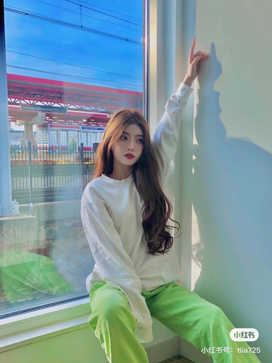 คนจีนเเต่งรูปปรับแสงดึงเเสงกันสุดมากก อันนี้ปรับใน iPhone เลย จริงๆเเอบเห็นมีอีกหลายโทนปังๆทั้งนั้น