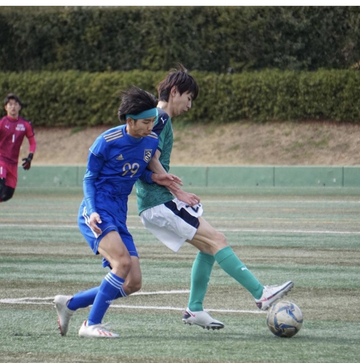 京都府立大学サッカー部21 部員紹介 飯田雅也 22 Df 広報部 公共政策学科2回 大阪府 大阪教育大附属高校天王寺校舎 出身 ボール保持時の視野の広さで周囲を素早く把握する カバーリング能力にも長けている スラッとしている見た目によらず 京都府立大学サッカー部21 部員紹介 飯田雅也 22 Df 広報部 公共政策学科2回 大阪府 大阪教育大附属高校天王寺校舎 出身 ボール保持時の視野の広さで周囲を素早く把握する カバーリング能力にも長けている スラッとしている見た目によらず
