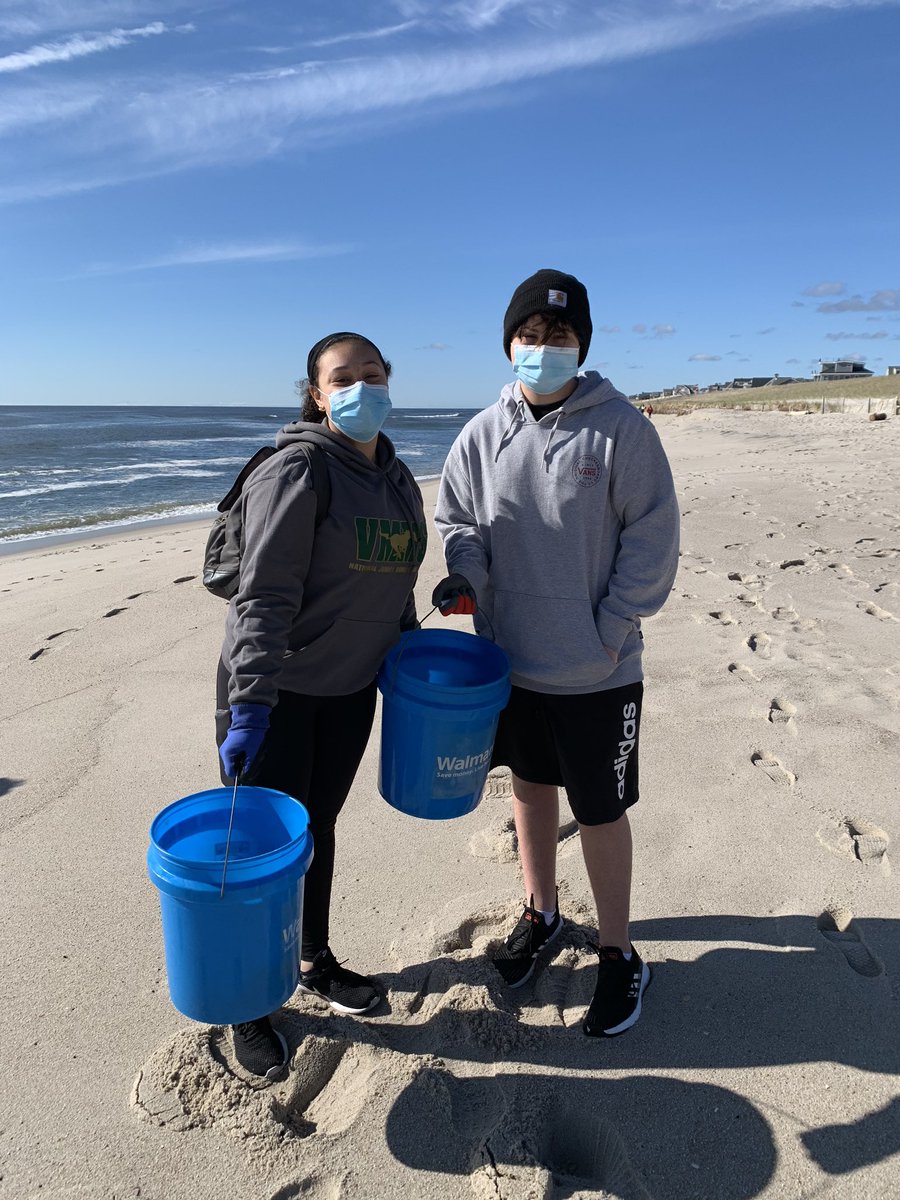 DunneSTEM's tweet photo. It’s a great day at the beach! VMMS National Junior Honor Society members making a difference at Clean Ocean Action’s Beach Sweep at Brick Beach 3. Mustangs making the world a better place😊 #cleanoceanaction @Brick_K12 @VMMSMustangs @BrickSupt https://t.co/zitY8YruX0